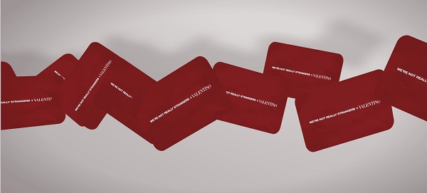 Valentino sáng tạo board game để xua đi những ngày dịch bệnh u ám - 2