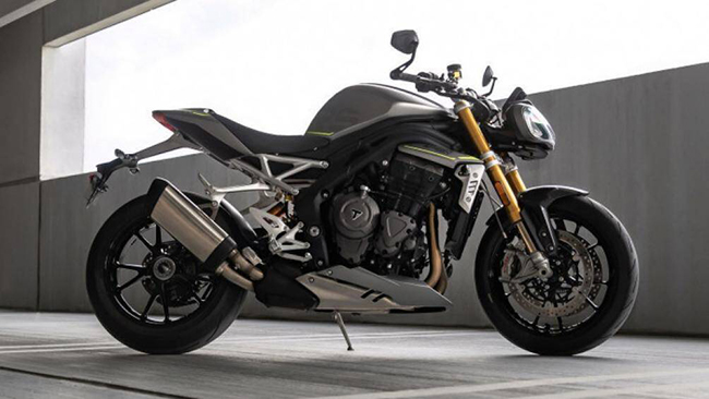 3. Triumph Speed Triple 2021
