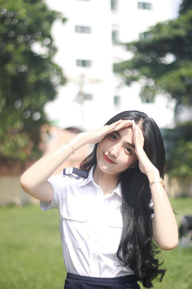 Nguyễn Thị Trúc Phương là hot girl nổi tiếng bậc nhất của Học viện Hàng không. Cô nàng này nhận về những lời khen không ngớt nhờ nhan sắc nổi bật của mình.