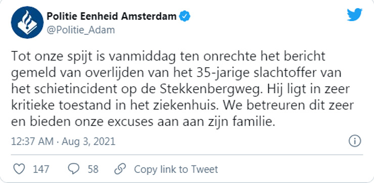 Cảnh sát Amsterdam đăng dòng tweet đính chính tin đồn Jerge Hoefdraad đã chết là tin thất thiệt và xin lỗi gia đình anh