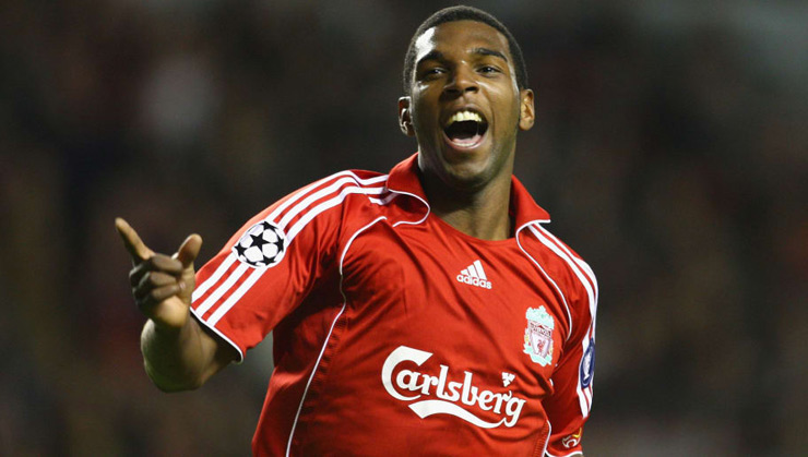 Cựu SAO Ajax "ăn đạn" vào đầu, nguy kịch tính mạng chỉ vì nghĩa hiệp - 3