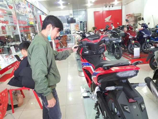 Honda Winner X liên tiếp bán thấp hơn giá đề xuất. Ảnh: TN