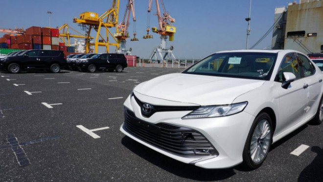 Ô tô nhập khẩu tăng mạnh, sắp cân bằng với xe sản xuất nội địa - 1