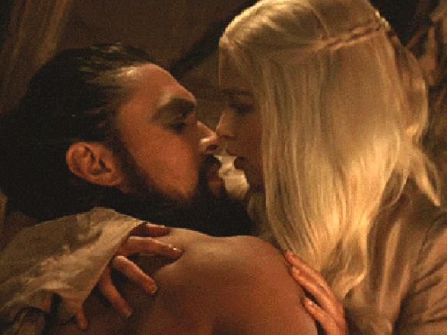 Phim - Sao nam "Game of Thrones" đáp trả câu hỏi vô duyên về cảnh nhạy cảm trong phim