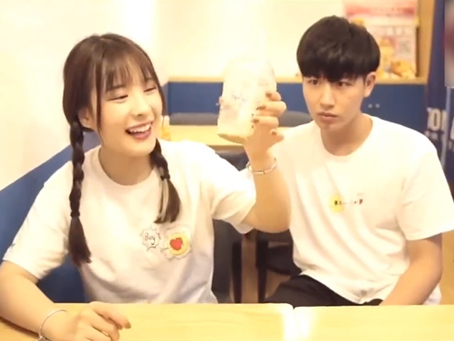 Cười 24H - Có cô người yêu bá đạo thế này khiến chàng trai không khỏi hoang mang