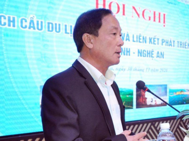 Tin tức trong ngày - Bí thư Bình Định yêu cầu tạm đình chỉ công tác Giám đốc Sở Du lịch chơi golf