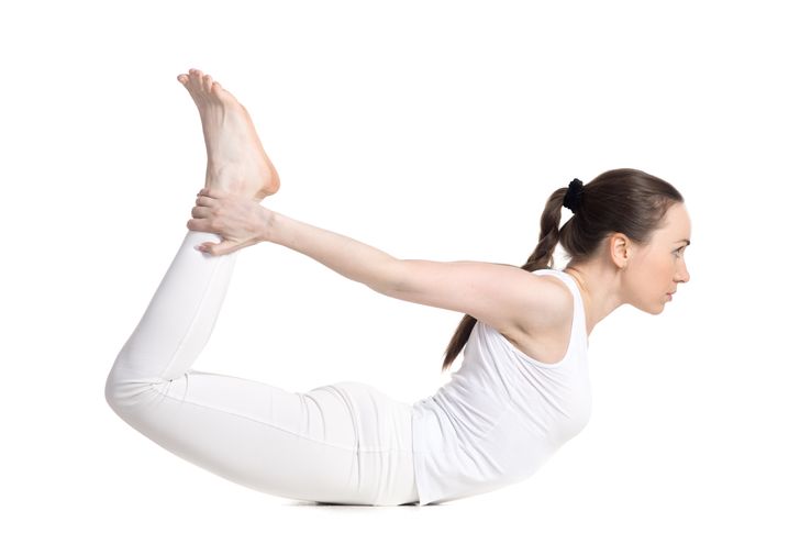 Những động tác yoga giúp vòng 1 quyến rũ - 5
