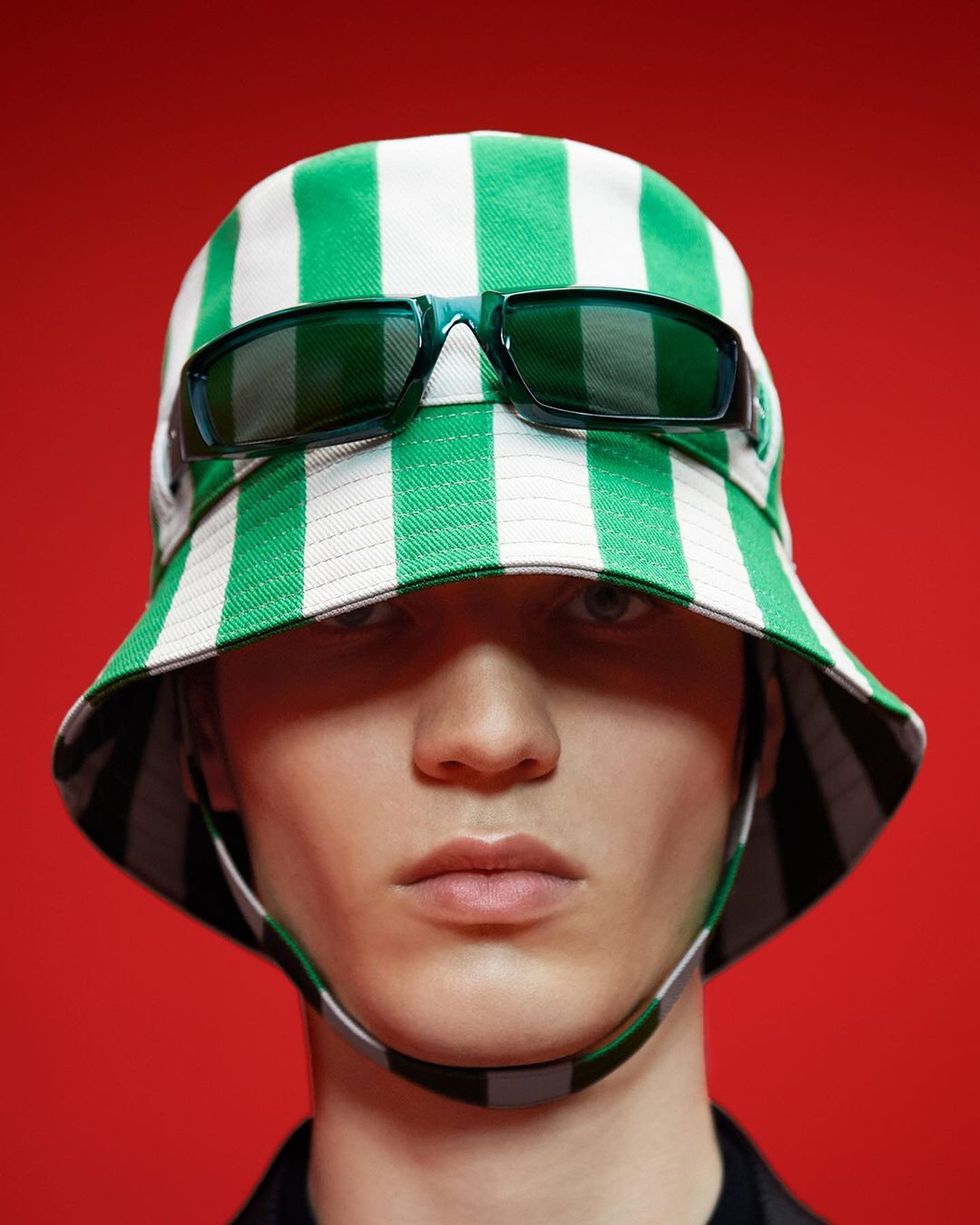 Phong cách thời trang của khách du lịch đang có sự tân trang - 2