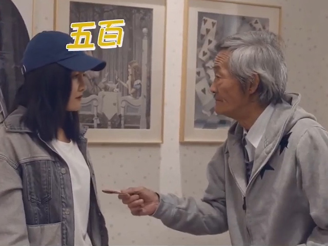 Cười 24H - Nỗi khổ tâm của bố mẹ khi có con gái đi học đại học