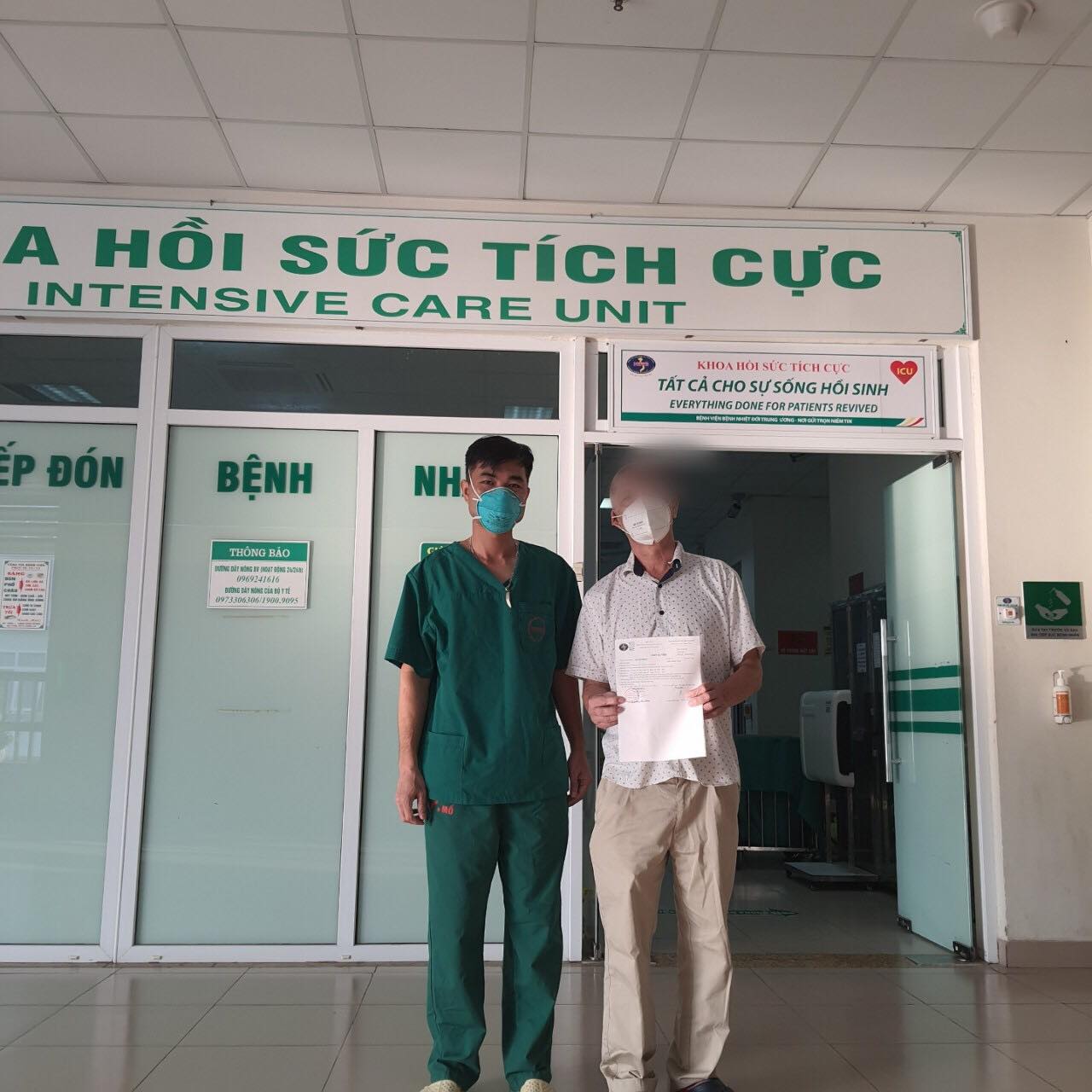 Bệnh nhân L.V. P, 61 tuổi&nbsp; ở Hai Bà Trưng – Hà Nội được xuất viện.