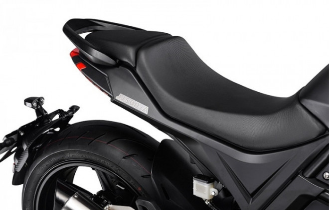 Mô tô cruiser Jiajue Navigator 500S 2021 đi tối đa 500km khi đầy bình xăng - 13