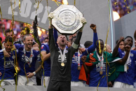 Leicester thắng Man City đoạt Siêu cúp Anh: Kỳ tích 50 năm cho "Bầy cáo"