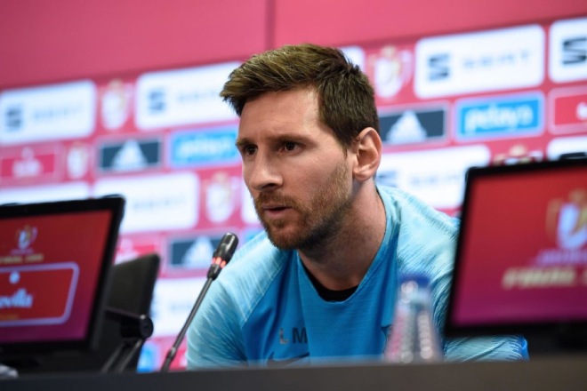 Trực tiếp họp báo Messi công bố chia tay Barcelona: Messi tiết lộ về tương lai - 4
