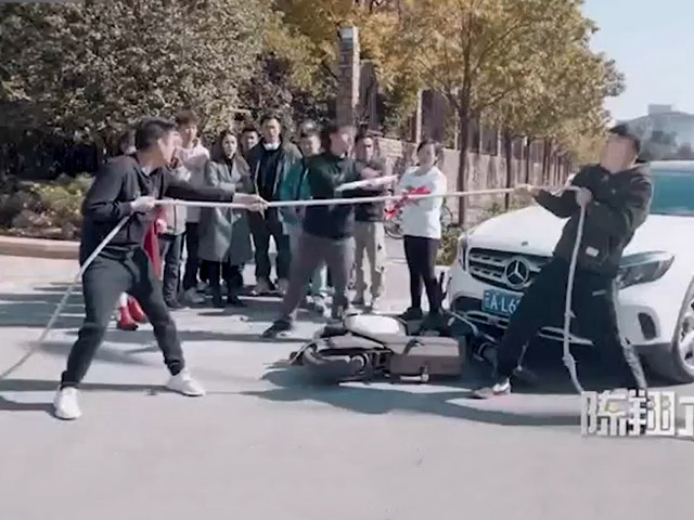 Cười 24H - Thực trạng khi cộng đồng mạng tranh cãi trên mạng xã hội