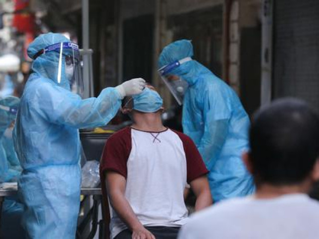 Tin tức trong ngày - Xét nghiệm diện rộng 300.000 người ở Hà Nội để "bóc sạch" F0 khỏi cộng đồng