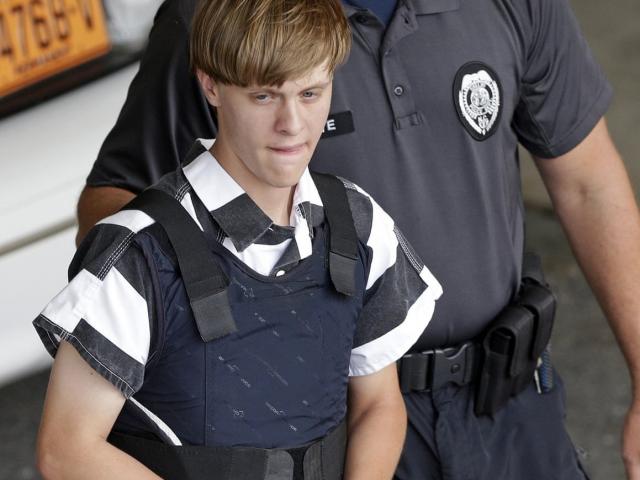 Thế giới - Mỹ: Đọc tin giả, xách súng đi bắn chết 9 người thật