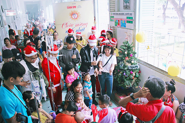 Không chỉ có tấm lòng nhân ái, Hot girl Huyền Mi gây bão cộng đồng mạng với body đẹp - 5