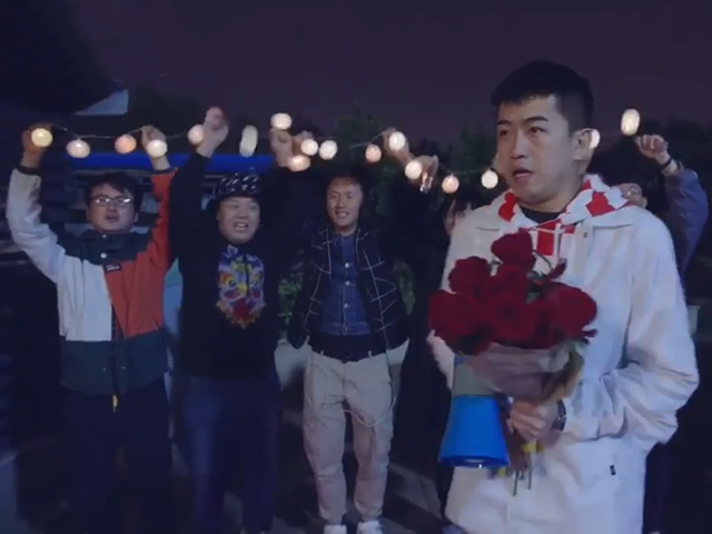 Cười 24H - Màn tỏ tình ở ký túc xá khiến người chứng kiến cũng phải ngỡ ngàng