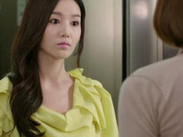 Bạn trẻ - Cuộc sống - Chồng giám đốc ngoại tình, trước khi ký đơn ly hôn, người vợ 'trừng phạt' theo cách thức thâm sâu và cao tay đến bất ngờ!