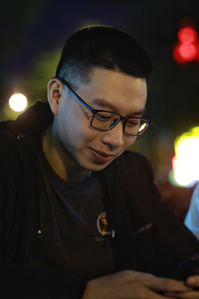 Hoàng Vũ luôn nỗ lực hơn mỗi ngày để có chỗ đứng hơn trong xã hội.