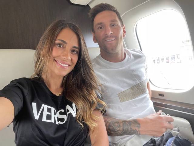 Bóng đá - Cực nóng Messi CHÍNH THỨC đạt thỏa thuận gia nhập PSG, đã lên máy bay tới Paris