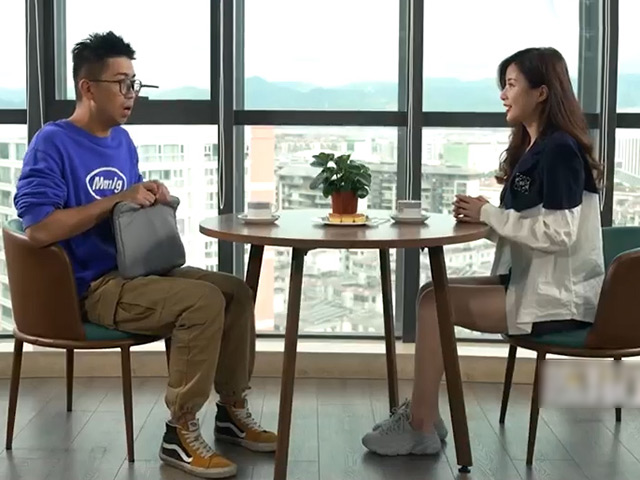 Cười 24H - Hot girl tuyển dụng vô số nhân viên miễn phí bằng việc đi "xem mắt"