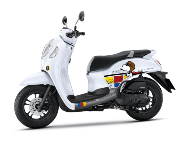 Xe máy - Xe đạp - Honda Scoopy Snoopy có ấn bản giới hạn, hút hồn giới trẻ
