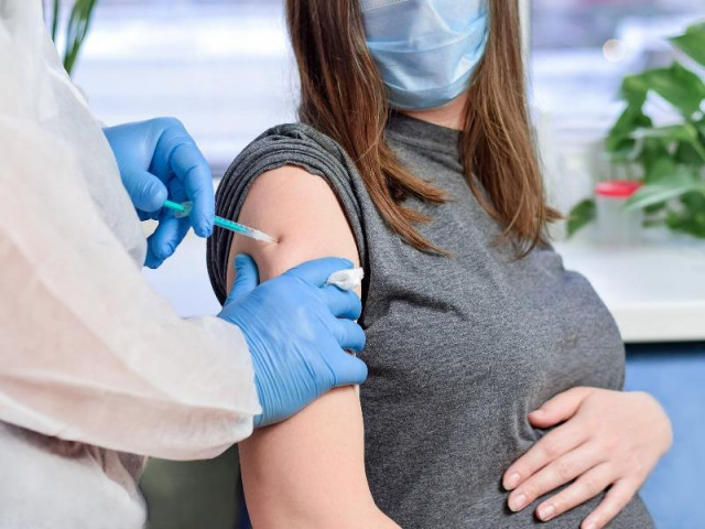 Thế giới - CDC Mỹ khuyến cáo tiêm vaccine ngừa COVID-19 cho phụ nữ mang thai