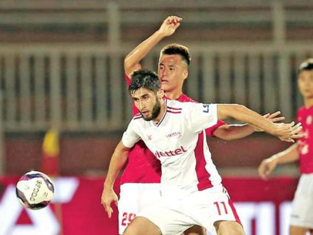 Bóng đá - V-League: Giải nghỉ dài, đội bóng lao đao