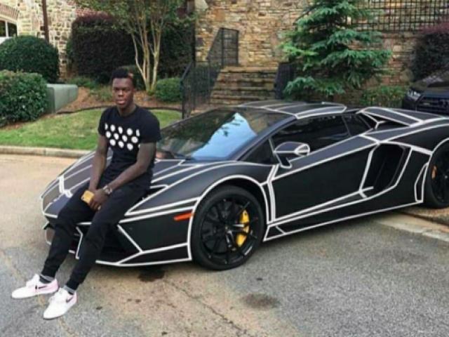 Thể thao - Cầu thủ 1m91 "kén cá chọn canh", chê ngàn tỷ để kí hợp đồng "bèo bọt"