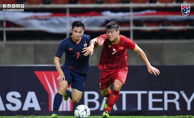 Việt Nam tiếp tục bỏ xa Thái Lan trên BXH FIFA