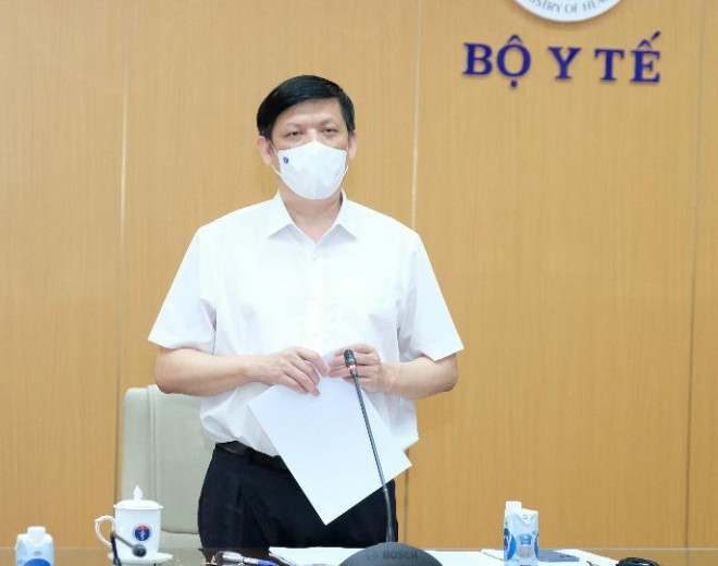 Bộ trưởng Bộ Y tế Nguyễn Thanh Long.Sẽ thí điểm quản lý ca nhiễm SARS-CoV-2 tại nhà