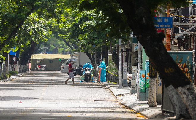 ... sau đó, đưa đến tận nơi người nhận