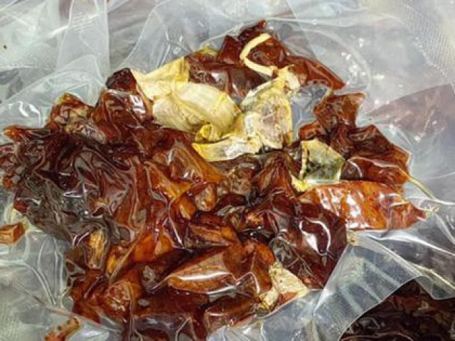 Thị trường - Tiêu dùng - Gân bò khô "gây nghiện", 500.000 đồng/kg vẫn gây sốt