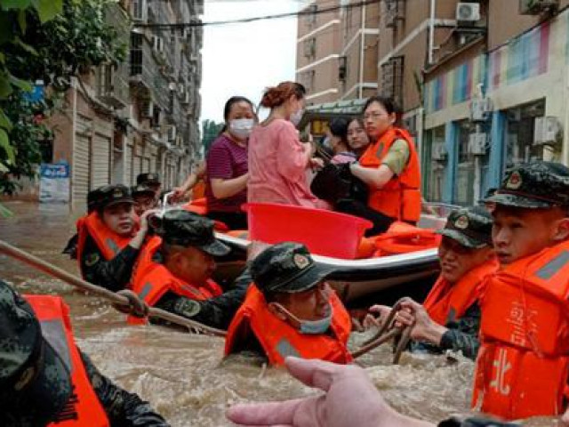 Thế giới - Trung Quốc: Ác mộng lũ lụt lại trỗi dậy, gần 800 hồ chứa vượt cảnh báo lũ