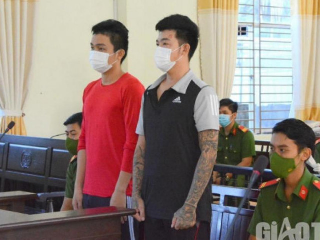 Pháp luật - Hai thanh niên Cần Thơ "né" chốt kiểm soát, đánh CSGT lĩnh án tù