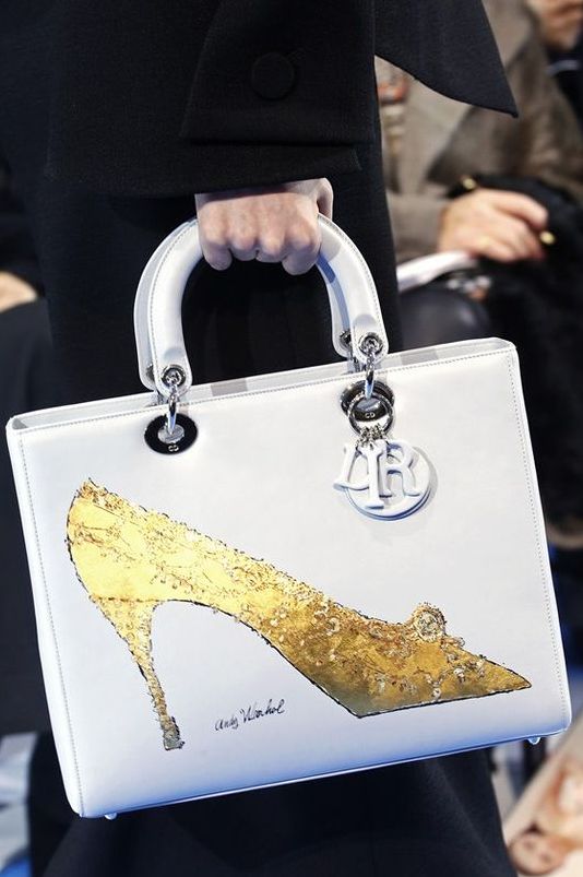 Andy Warhol: Bậc thầy sáng tạo của giới thời trang - 1