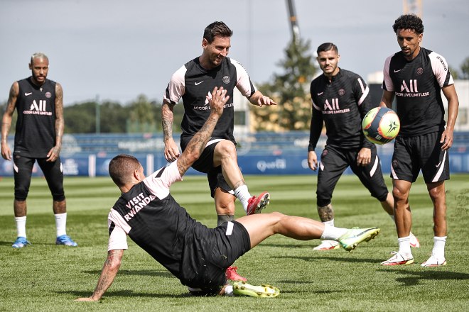 Messi hào hứng trong buổi tập đầu tiên cùng PSG