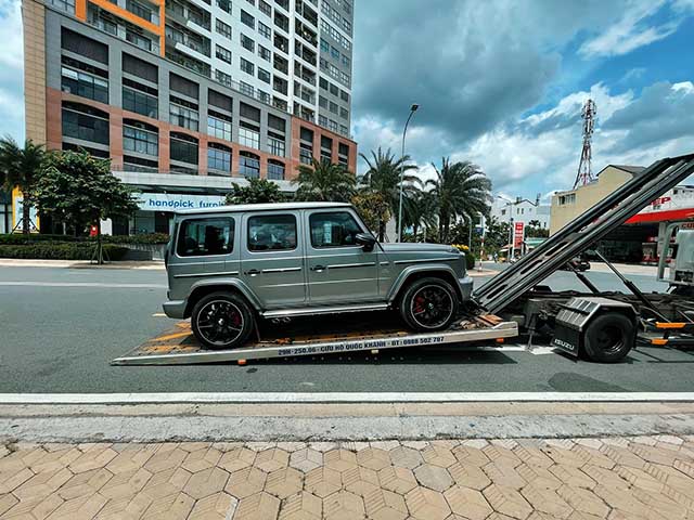 Ô tô - Mercedes-AMG G63 màu sơn Designo Platinum Magno về tay đại gia Sài Thành