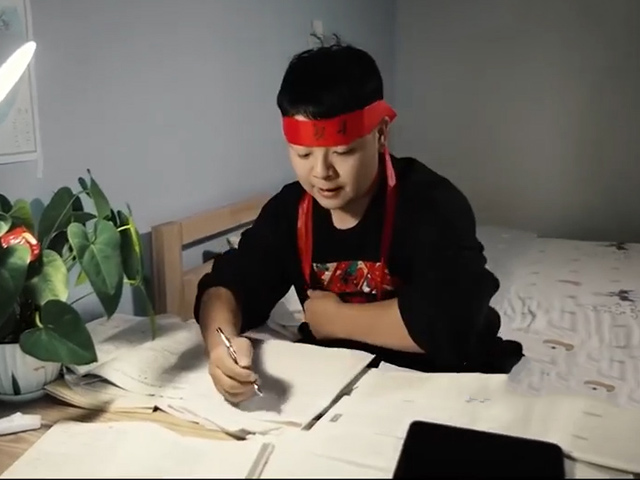 Cười 24H - Thực trạng mỗi khi ôn thi chắc hẳn ai cũng đã từng trải qua