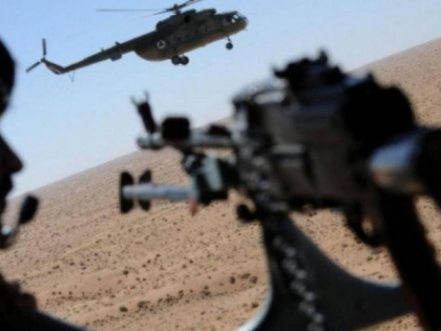 Thế giới - Lần đầu tiên trong lịch sử, Taliban dùng máy bay tấn công quân Afghanistan