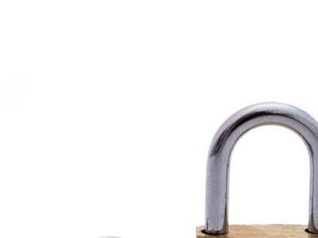 Sức khỏe đời sống - Người đàn ông biến dạng "cậu nhỏ" vĩnh viễn sau khi tự kẹp vào ổ khóa trong 2 tuần