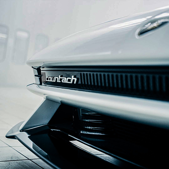 Lamborghini hé lộ về siêu phẩm Countach sau 30 năm dừng sản xuất - 3