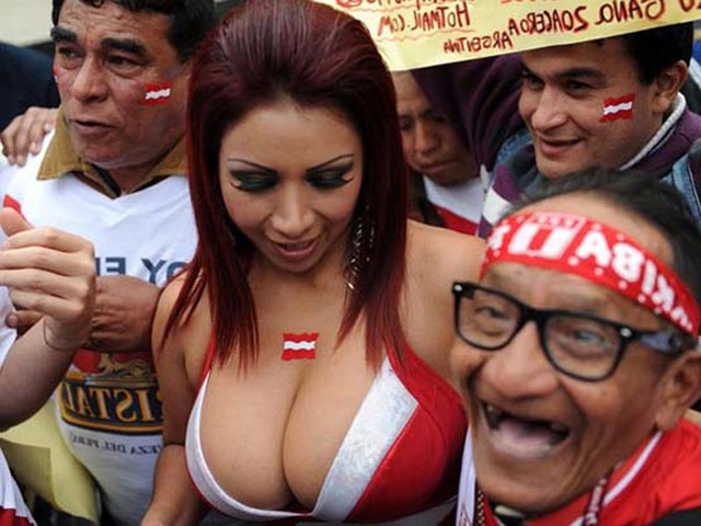 Cười 24H - Giật mình khi bắt gặp những hành động khó tin ở nơi công cộng