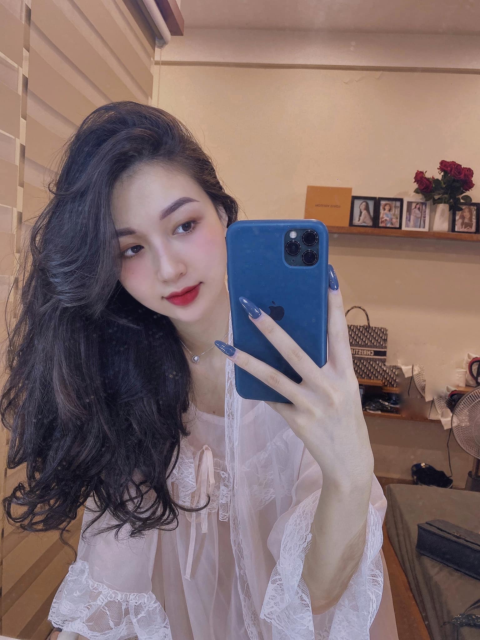 Ngày 2/8, Anh Thư trở lại hoạt động trên mạng xã hội sau hơn 2 tháng khi xảy ra sự cố