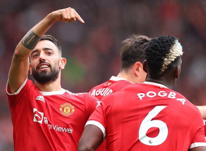 Bruno Fernandes ghi hat-trick để MU dẫn đầu Premier League sau ngày thứ Bảy