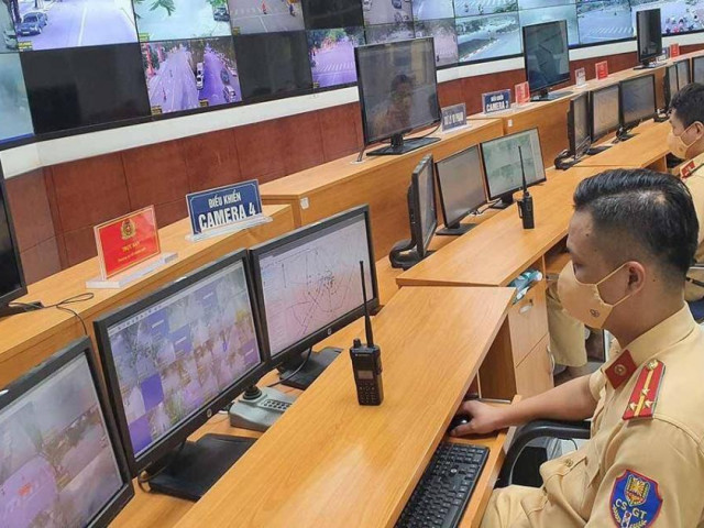 Tin tức trong ngày - Hàng trăm lái xe bị "phạt nguội" khi… đường vắng