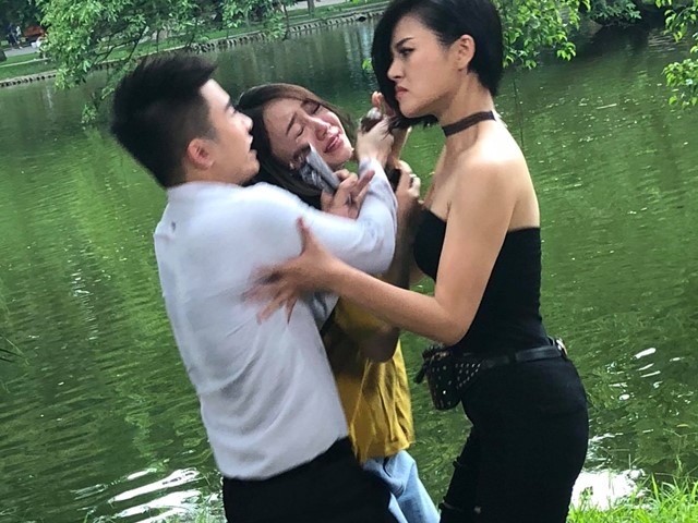 Giải trí - "Quỳnh búp bê" và những màn đánh ghen "kinh hồn bạt vía" trên màn ảnh châu Á