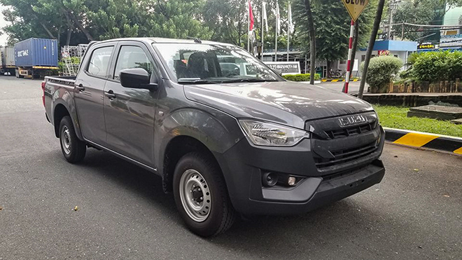 Ảnh thực tế xe bán tải Isuzu Dmax có giá bán chưa đến 500 triệu đồng - 3