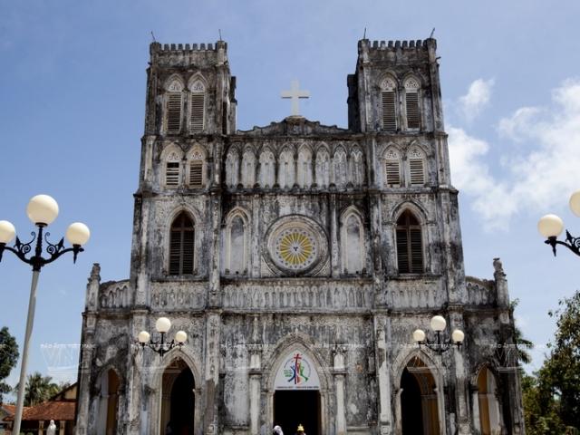 Du lịch - Nhà thờ nào là nơi lưu giữ cuốn sách chữ Quốc ngữ đầu tiên của Việt Nam?